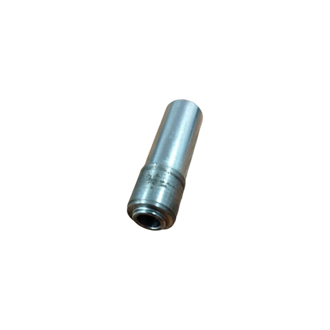 132-09705_casquillo_superior_barra_agujas_overlock_juki___upper_needle_rod_bushing