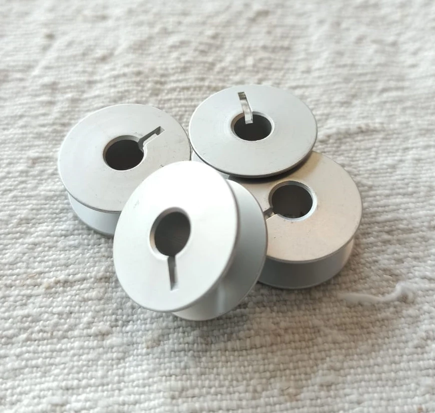 CANILLA PARA MÁQUINA PLANA JACK   BOBBIN