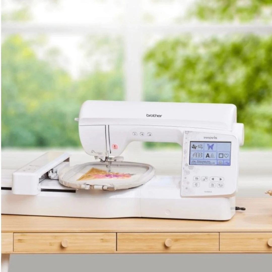 MÁQUINA DE BORDAR BROTHER NV 880