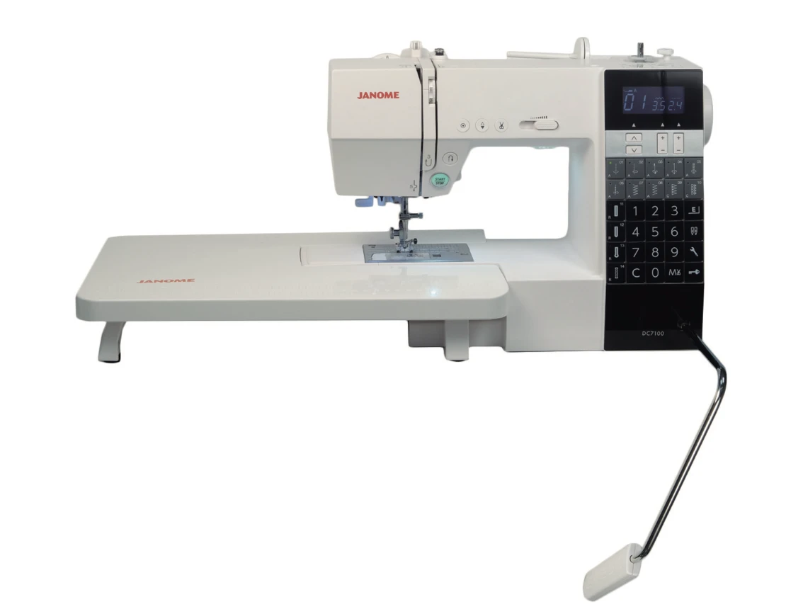 MÁQUINA DE COSER JANOME DC7100