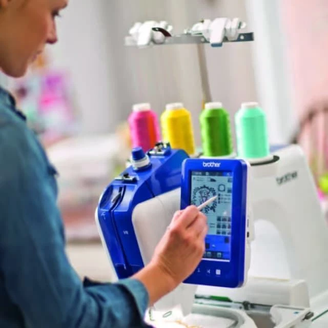 MÁQUINA DE BORDAR INDUSTRIAL BROTHER VR